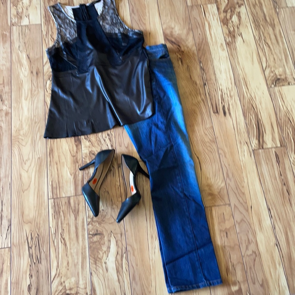 New York & Company Low Rise Skinny Leg Jeans